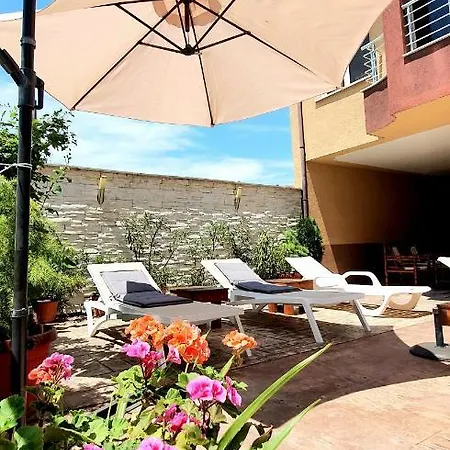 Rixus Hotel *