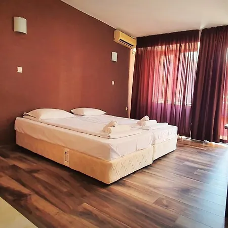 Rixus Hotel *